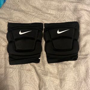 Nike knee pads